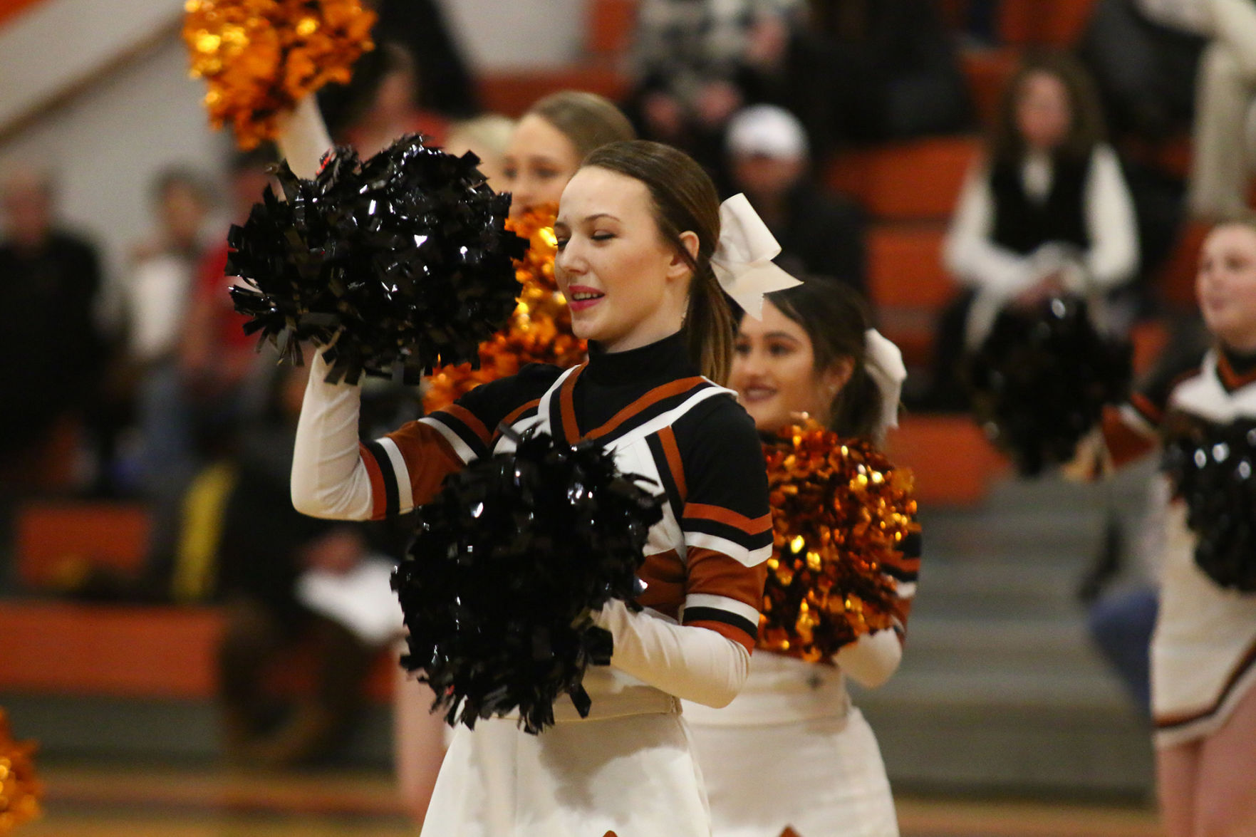 Mitchell-Ogallala Basketball (4).jpg